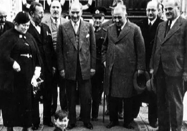 April 23 National Sovereignty and Children’s Day