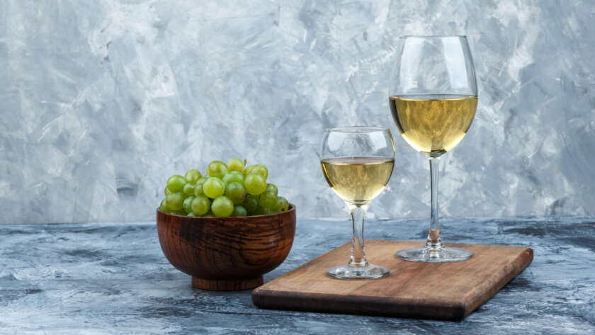 beyaz üzüm şarabı